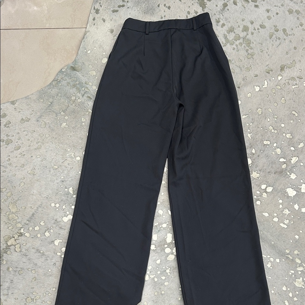 Women’s Grey Wide-Leg Pants - Picture 4 of 4